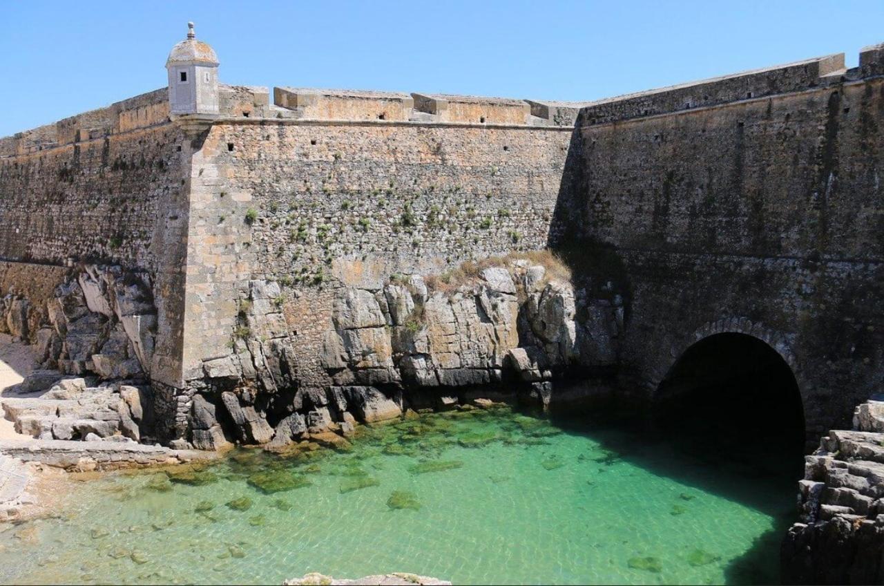 Appartement Jusqu'A 6 Personnes Sur La Presqu'Ile De Peniche Surf Portugal מראה חיצוני תמונה