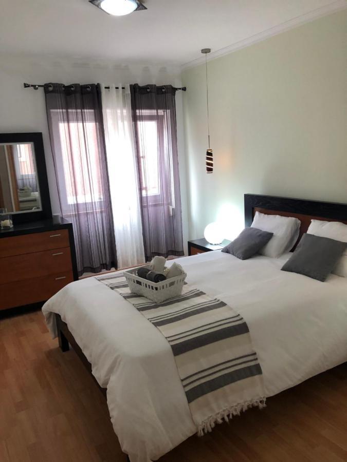 Appartement Jusqu'A 6 Personnes Sur La Presqu'Ile De Peniche Surf Portugal מראה חיצוני תמונה